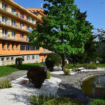 Korona Sanatorium Uzdrowiskowe Hotel Muszyna Bagian luar foto