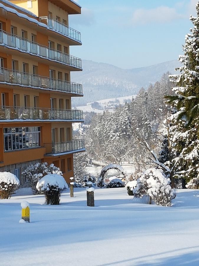 Korona Sanatorium Uzdrowiskowe Hotel Muszyna Bagian luar foto